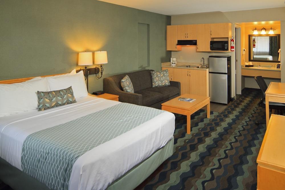 Accent Vancouver Airport 3* Richmond