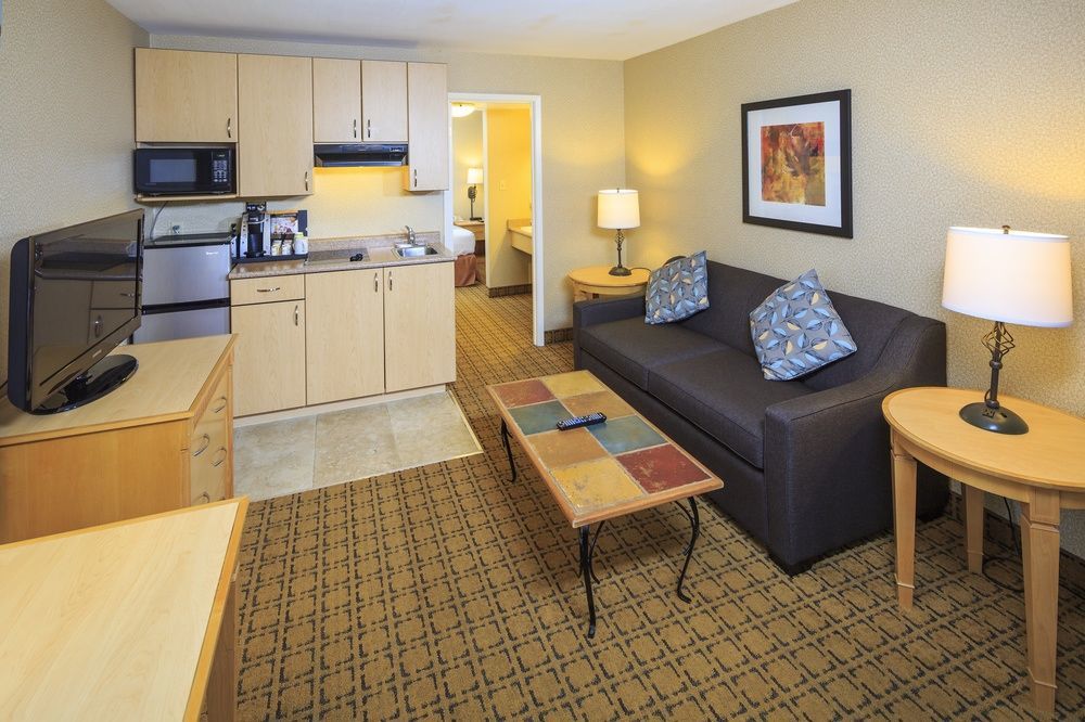 Accent Vancouver Airport 3* Richmond